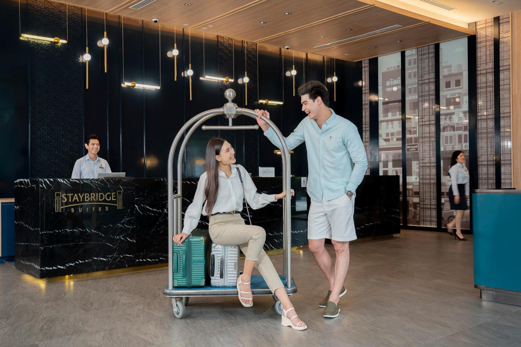 Staybridge Suites Bangkok Thonglor By Ihg Bagian luar foto