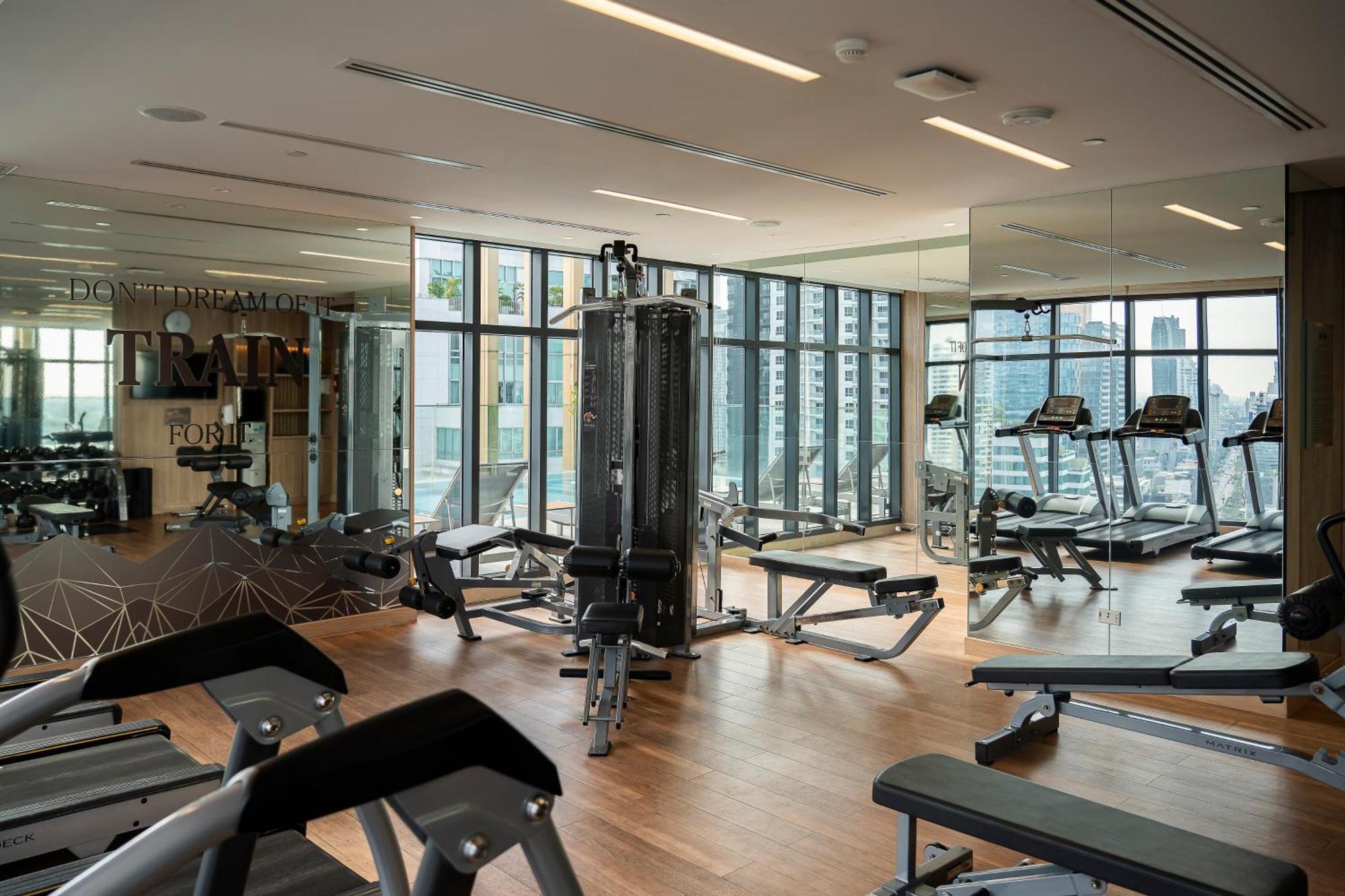 Staybridge Suites Bangkok Thonglor By Ihg Bagian luar foto