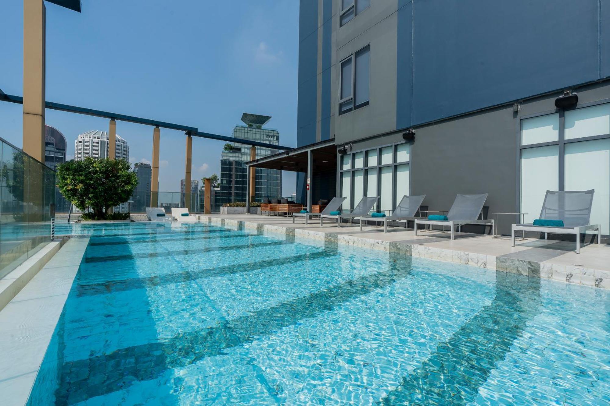 Staybridge Suites Bangkok Thonglor By Ihg Bagian luar foto